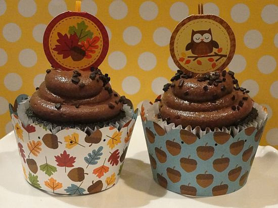 Fall Leaves & Acorns Reversible Cupcake Wrappers-Set of 12 Reversible Cupcake Wrappers